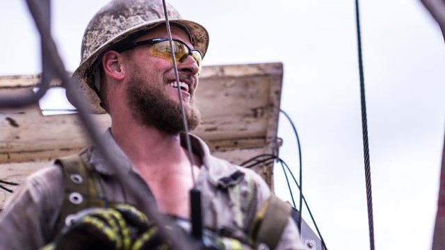 happy drilling worker 640x360
