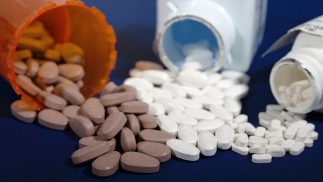 canada pharmaceuticals drugmakers plant equipment 640x360